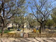 La plaça de Lluís Companys i Jover inaugura una àrea infantil renovada i ampliada