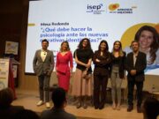 Experts d’ISEP adverteixen sobre l’impacte de la IA en l’adolescència