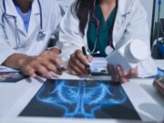 La xarxa hospitalària madrilenya sosté l’assistència i rebaixa els temps d’espera