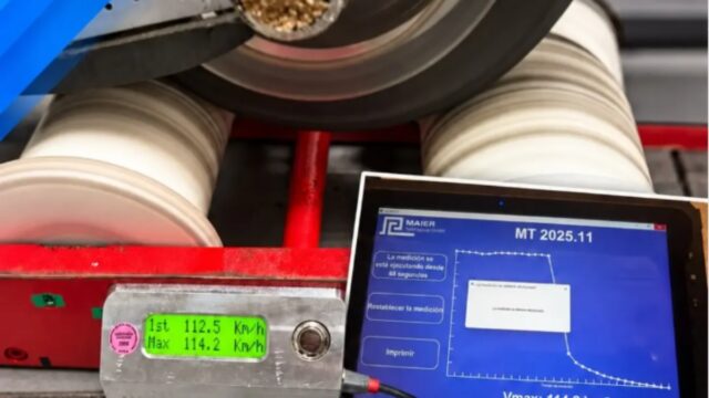 Imatge del cinemòmetre que ha mesurat la velocitat del patinet (Guàrdia Urbana de L'Hospitalet Llobregat)